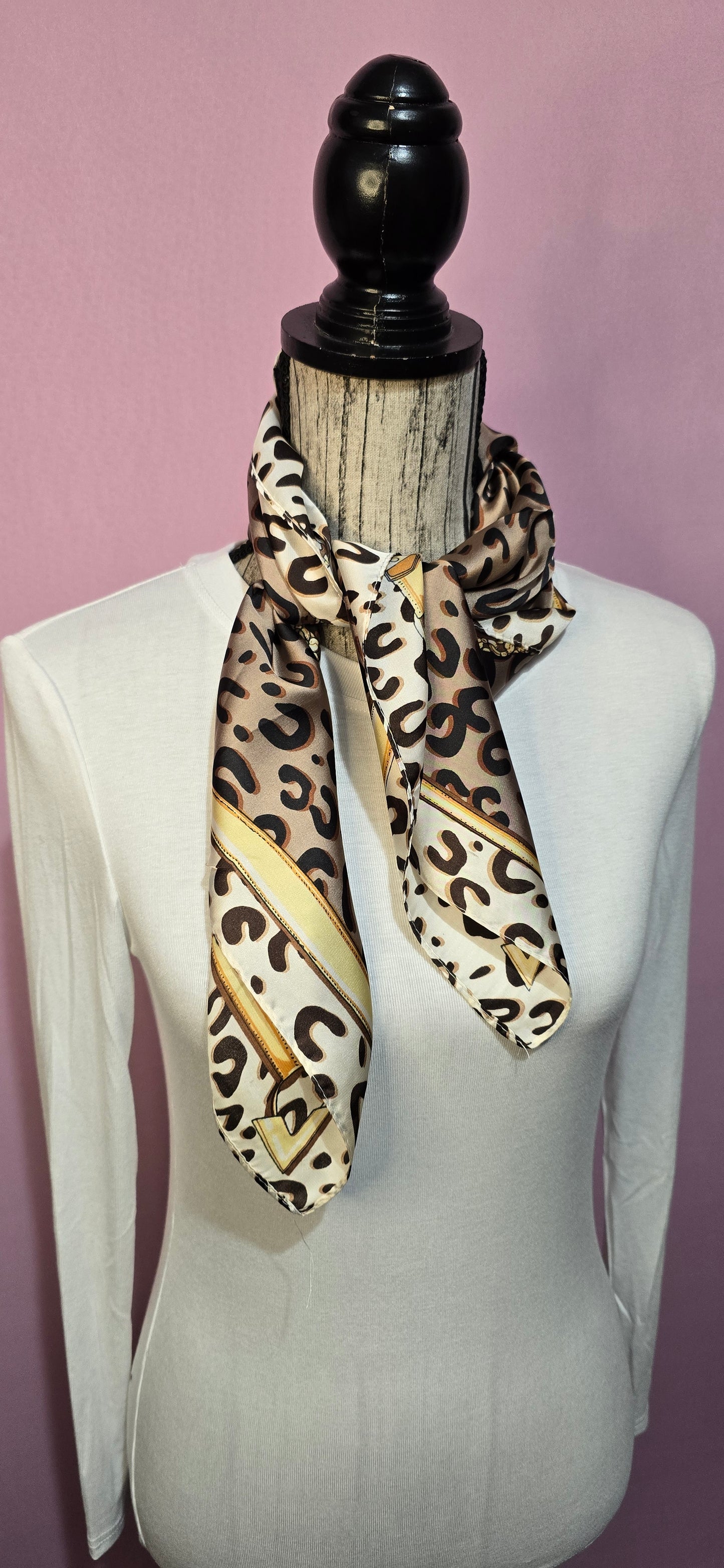 Fazzoletto da collo Passi silenziosi camel