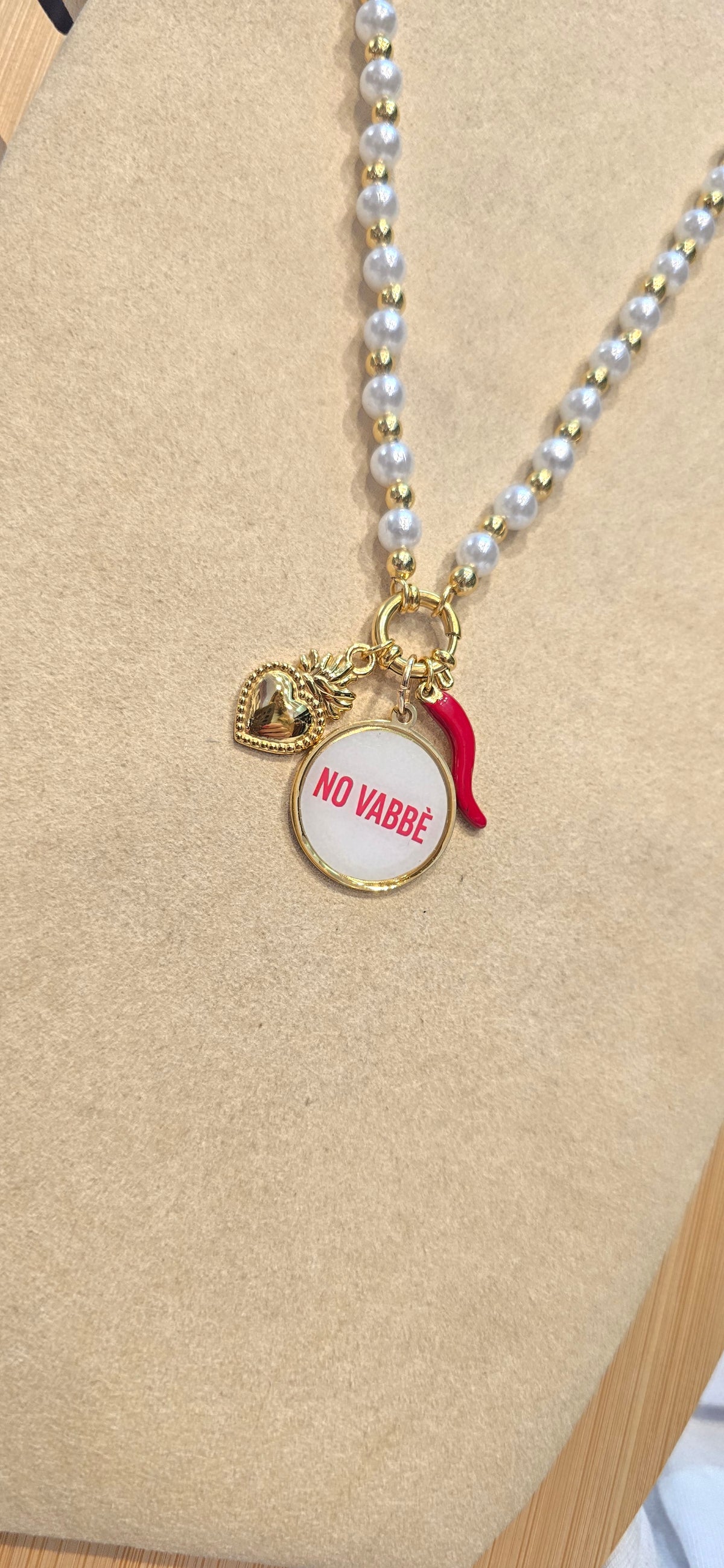 # Collana "MOOD" perle NO VABBÈ