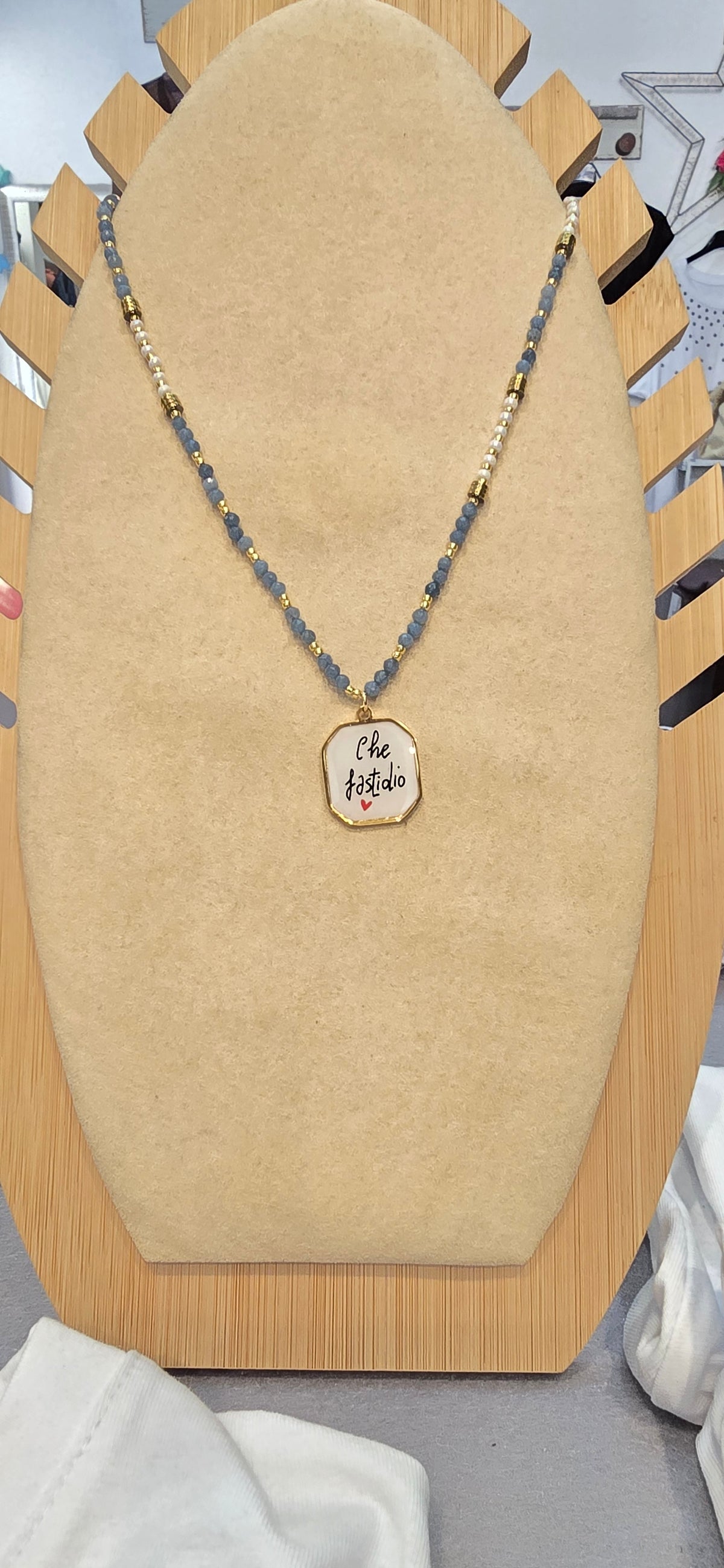 # Collana "MOOD" perline azzurre CHE FASTIDIO