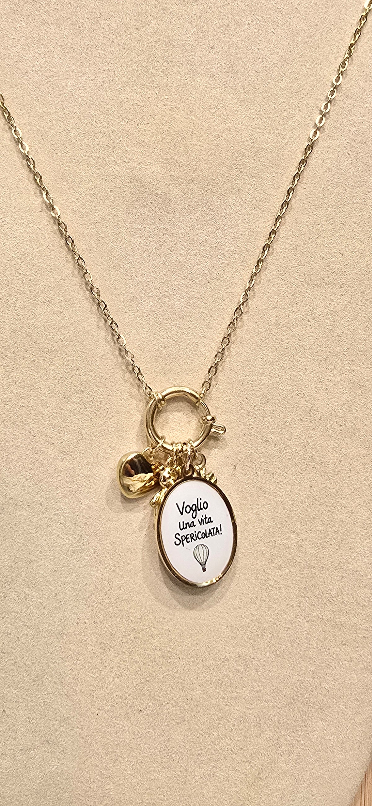 # Collana MOOD la catenella VITA SPERICOLATA
