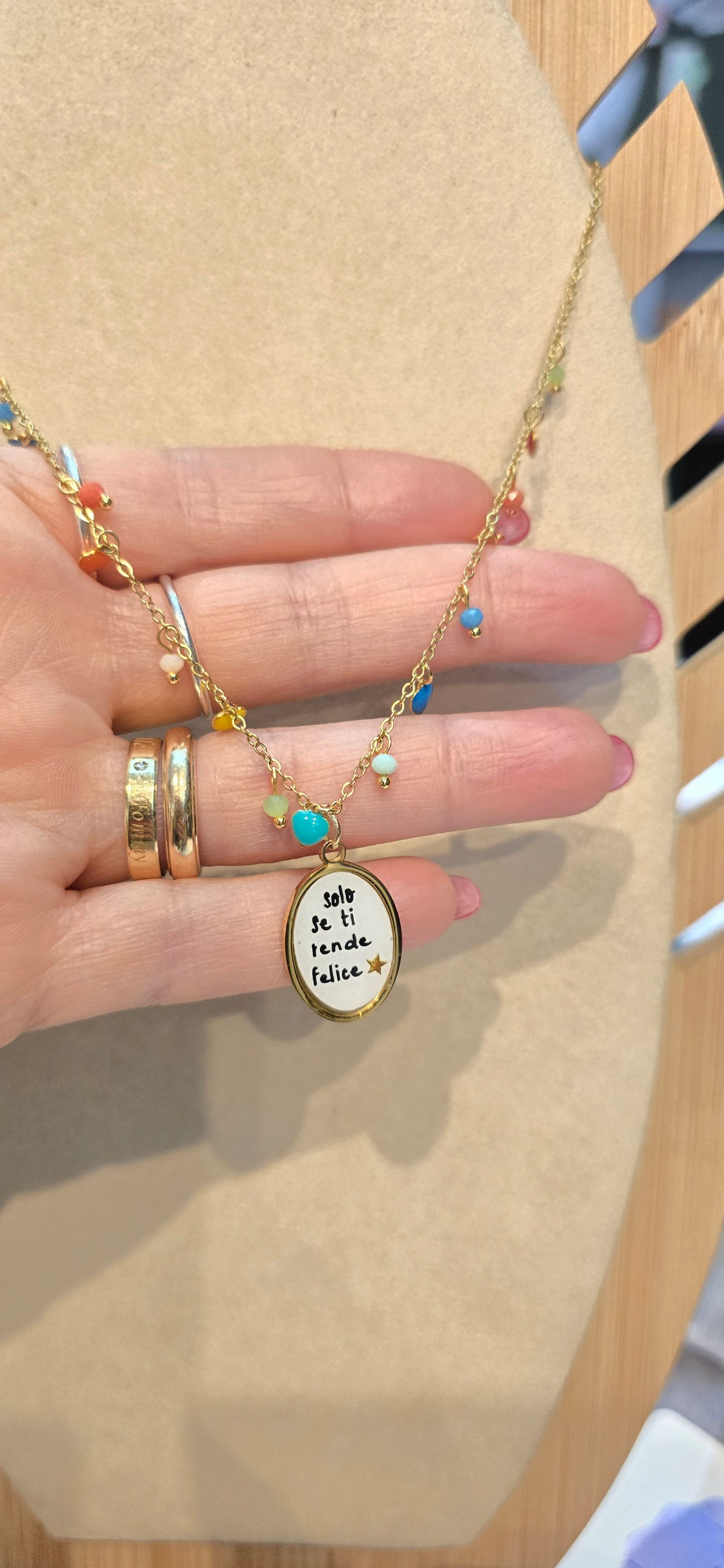# Collana MOOD ciondolini multicolor" solo se ti rende felice"