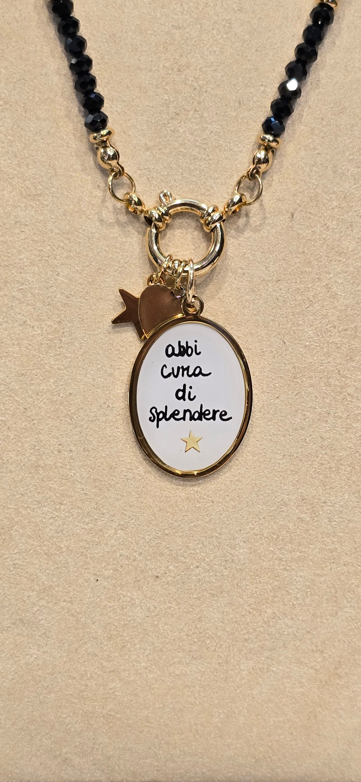# Collana MOOD pallini nero ABBI CURA DI SPLENDERE
