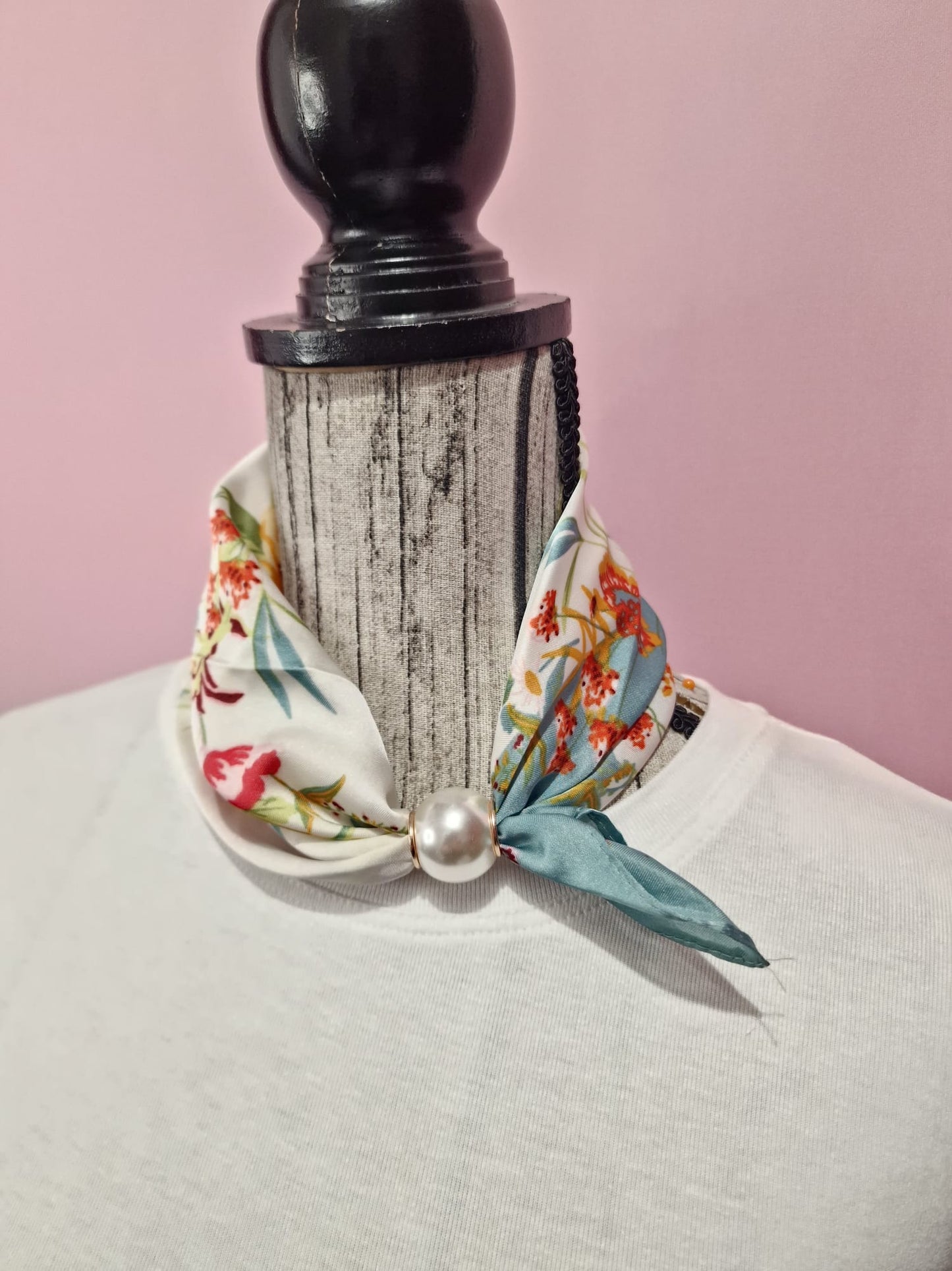 Foulard perla magnetico fiori