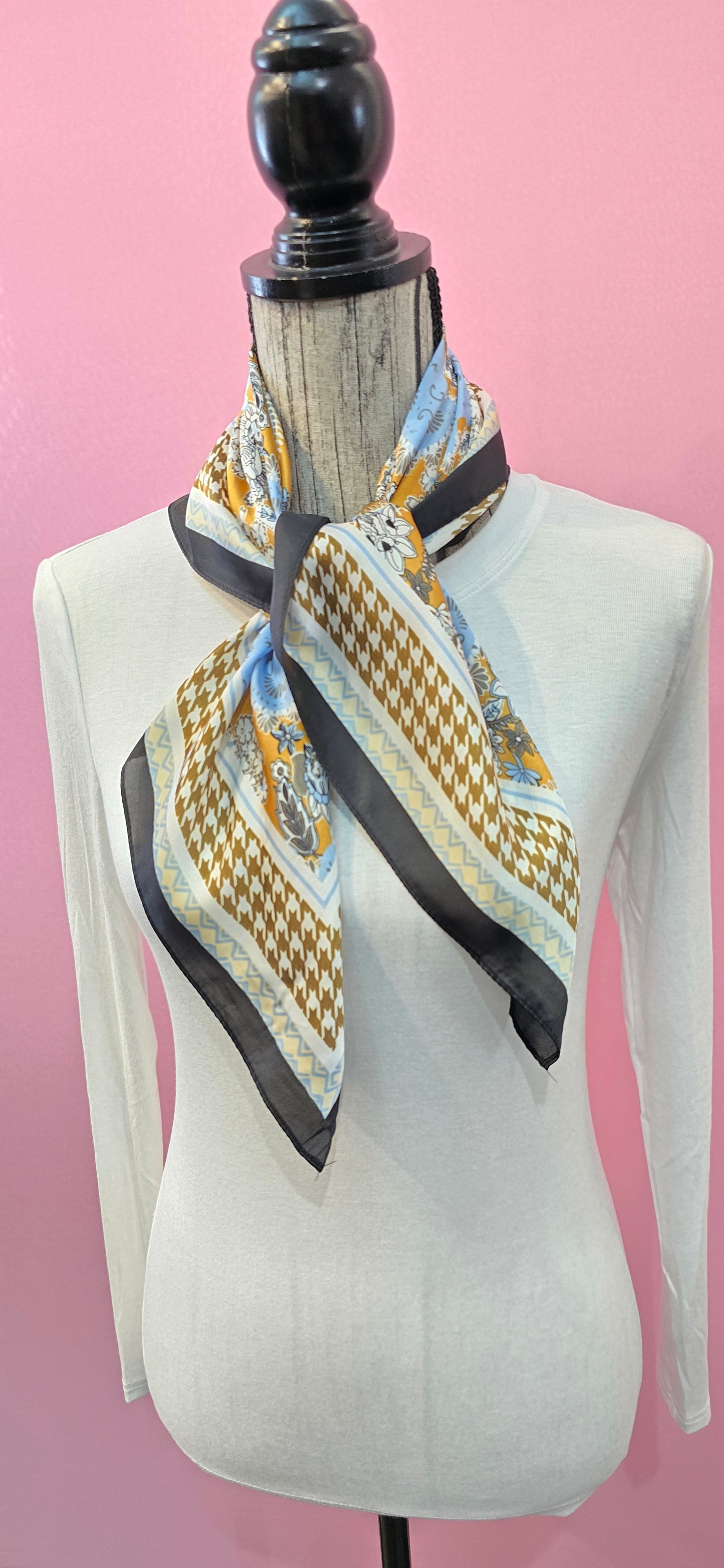 Fazzoletto da collo Il tassello mancante