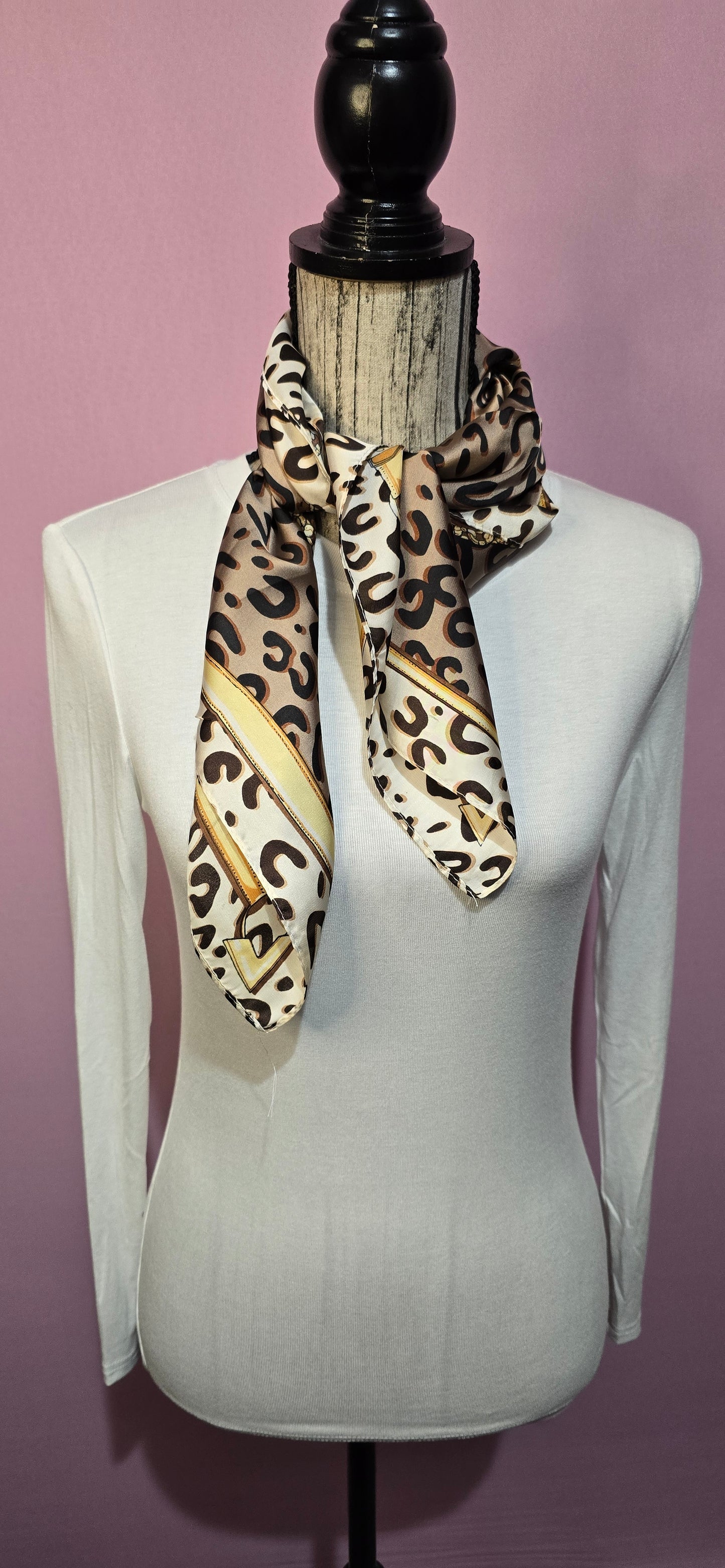 Fazzoletto da collo Passi silenziosi camel