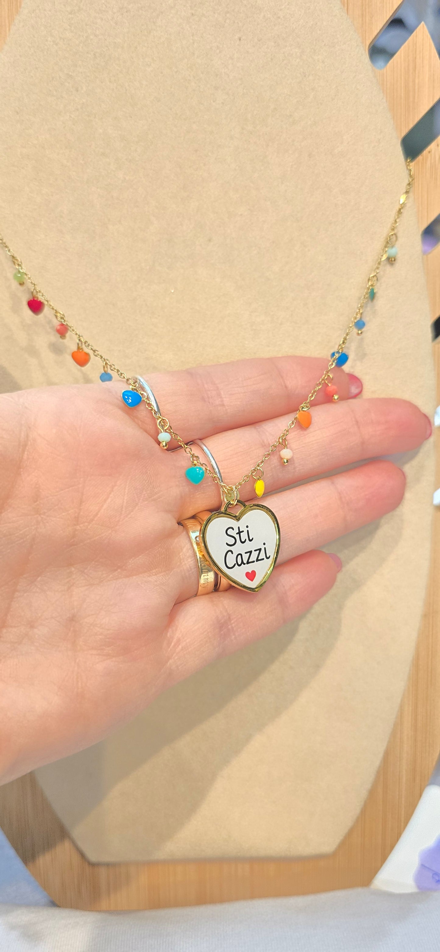 # Collana MOOD ciondolini multicolor " sti caxxi"