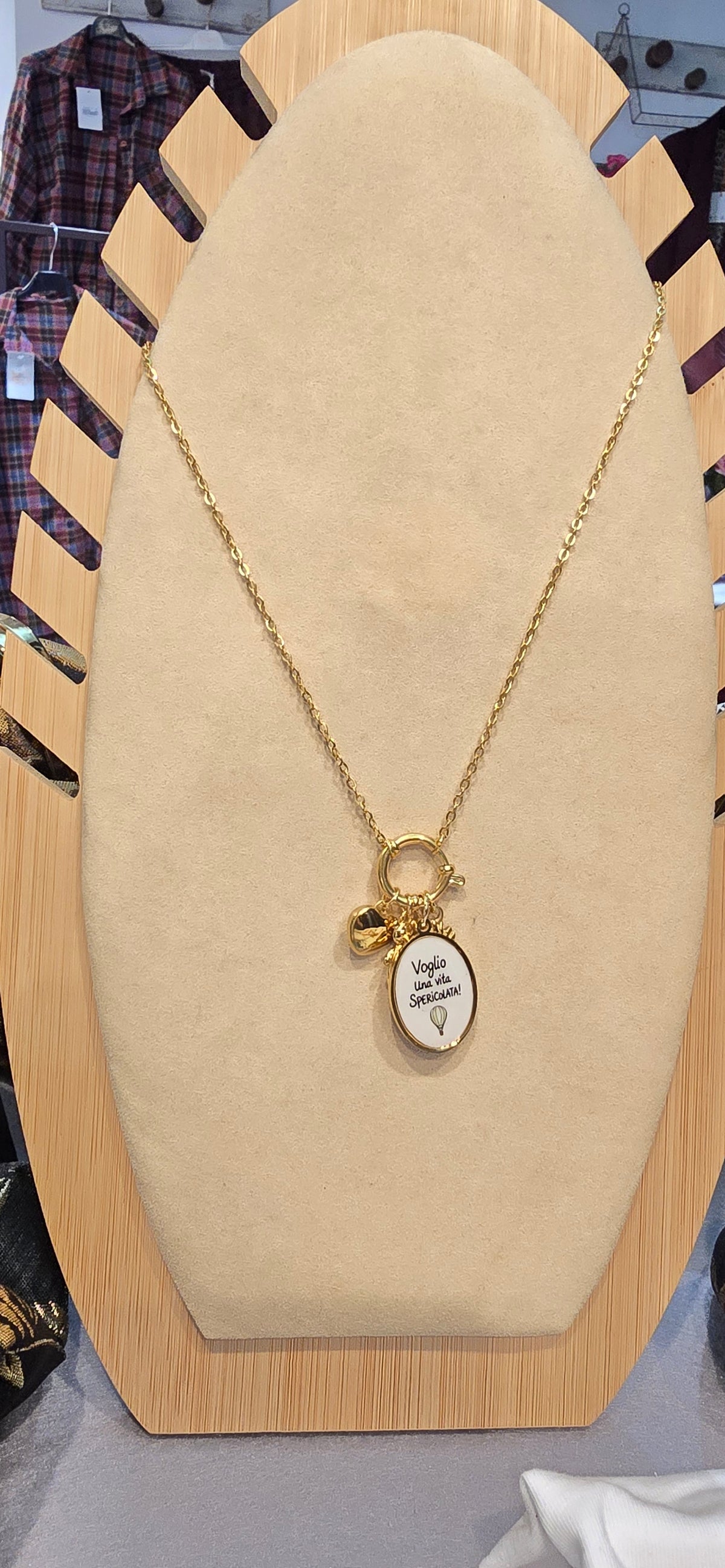 # Collana MOOD la catenella VITA SPERICOLATA