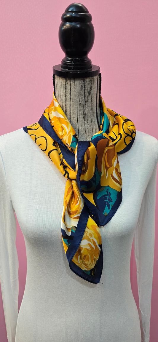 Fazzoletto da collo Rose in fiore