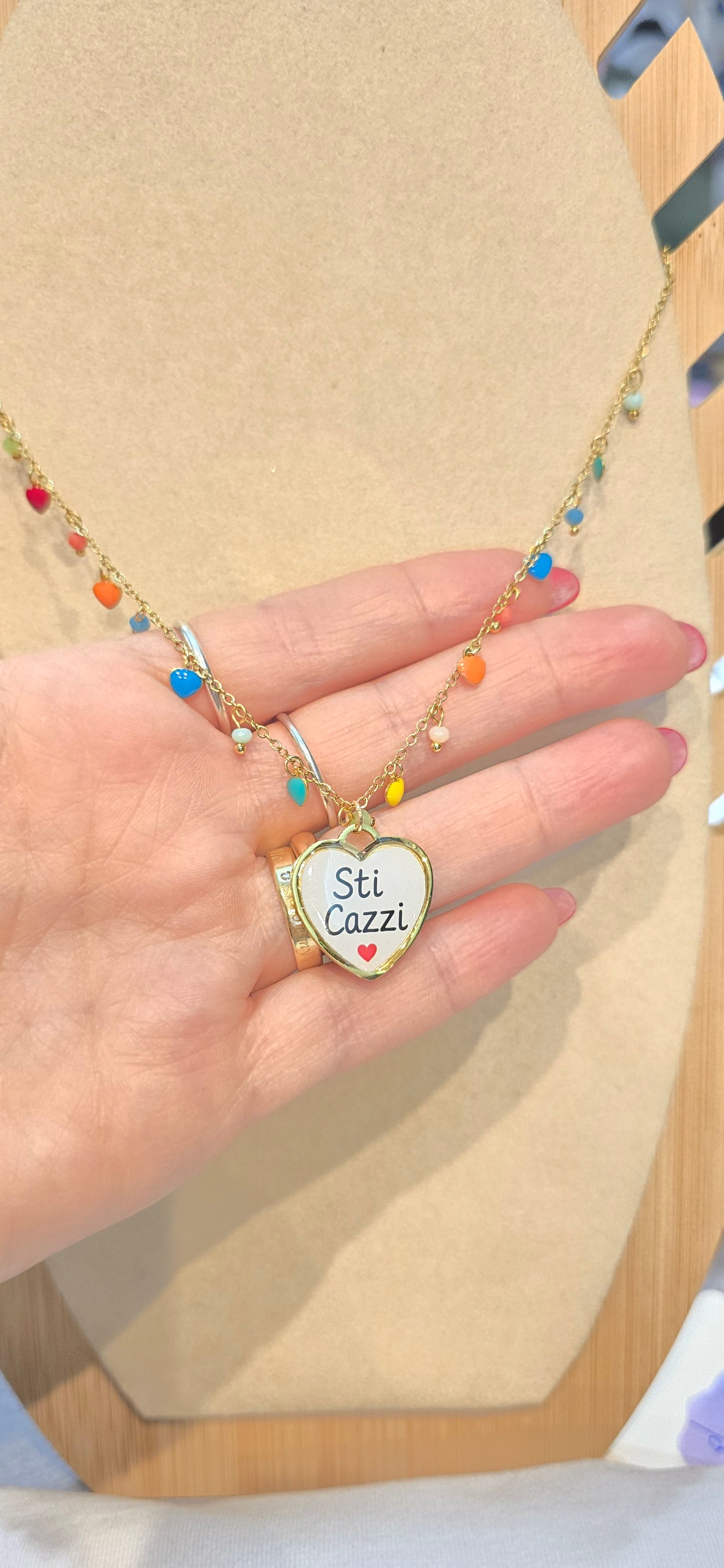 # Collana MOOD ciondolini multicolor " sti caxxi"